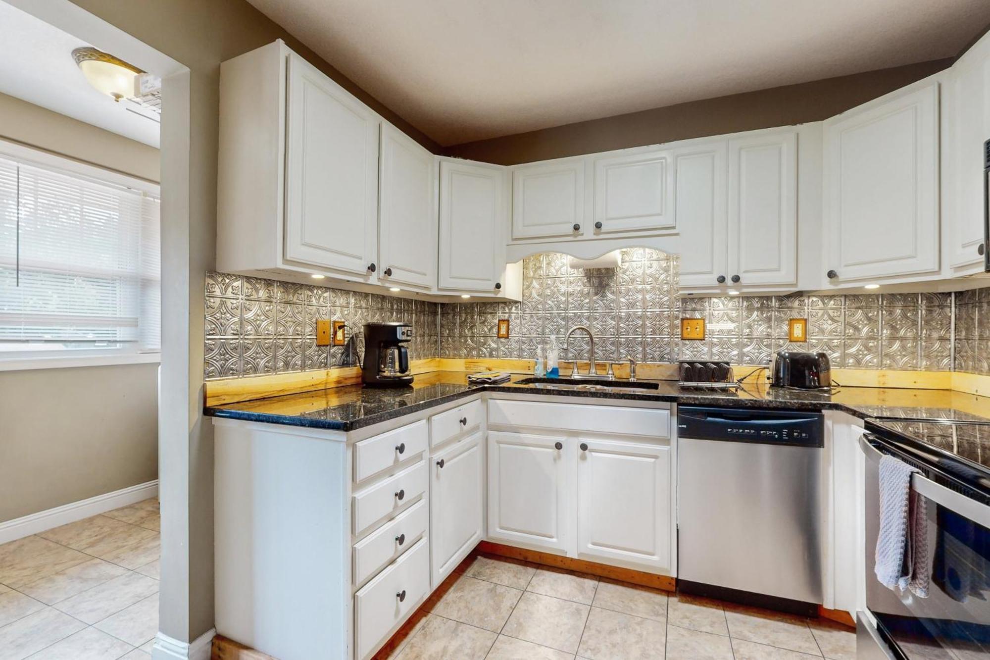 Acorn House Villa Флетчър Екстериор снимка